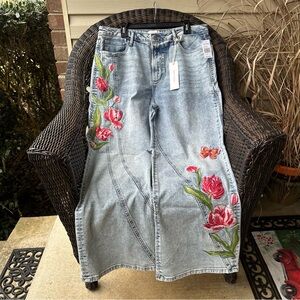 Driftwood Ira Straight - Twirly Tulips 34x31.5